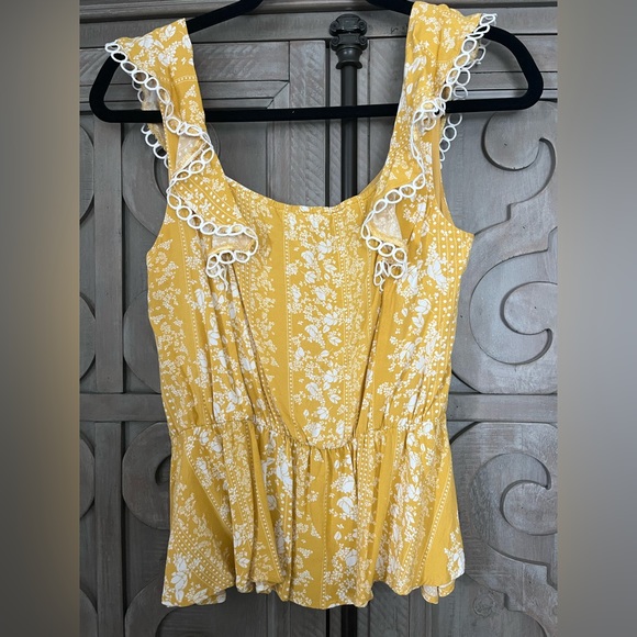 June and Hudson blouse size small - Picture 3 of 3